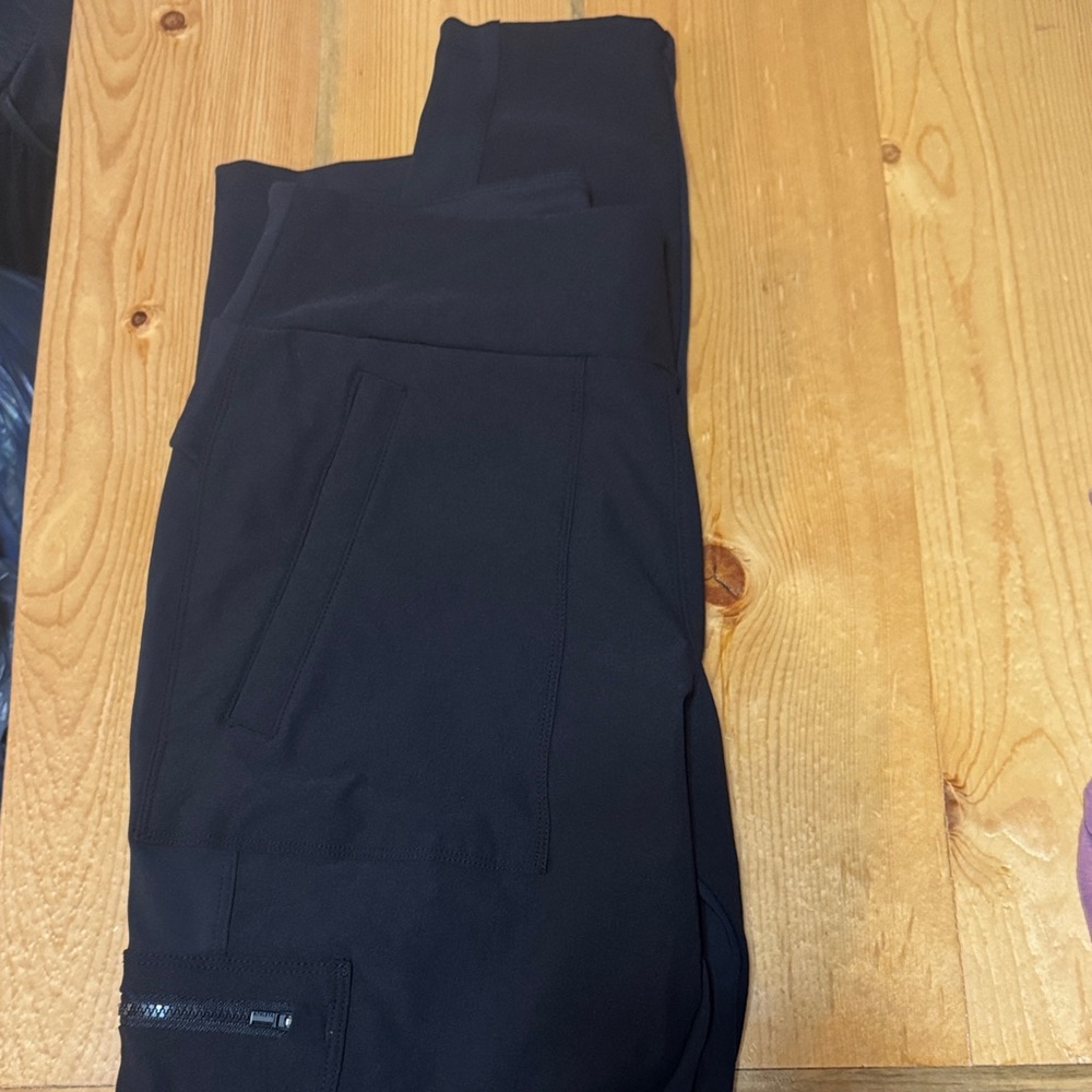 Athleta Black womens headlands hybrid cargo pants